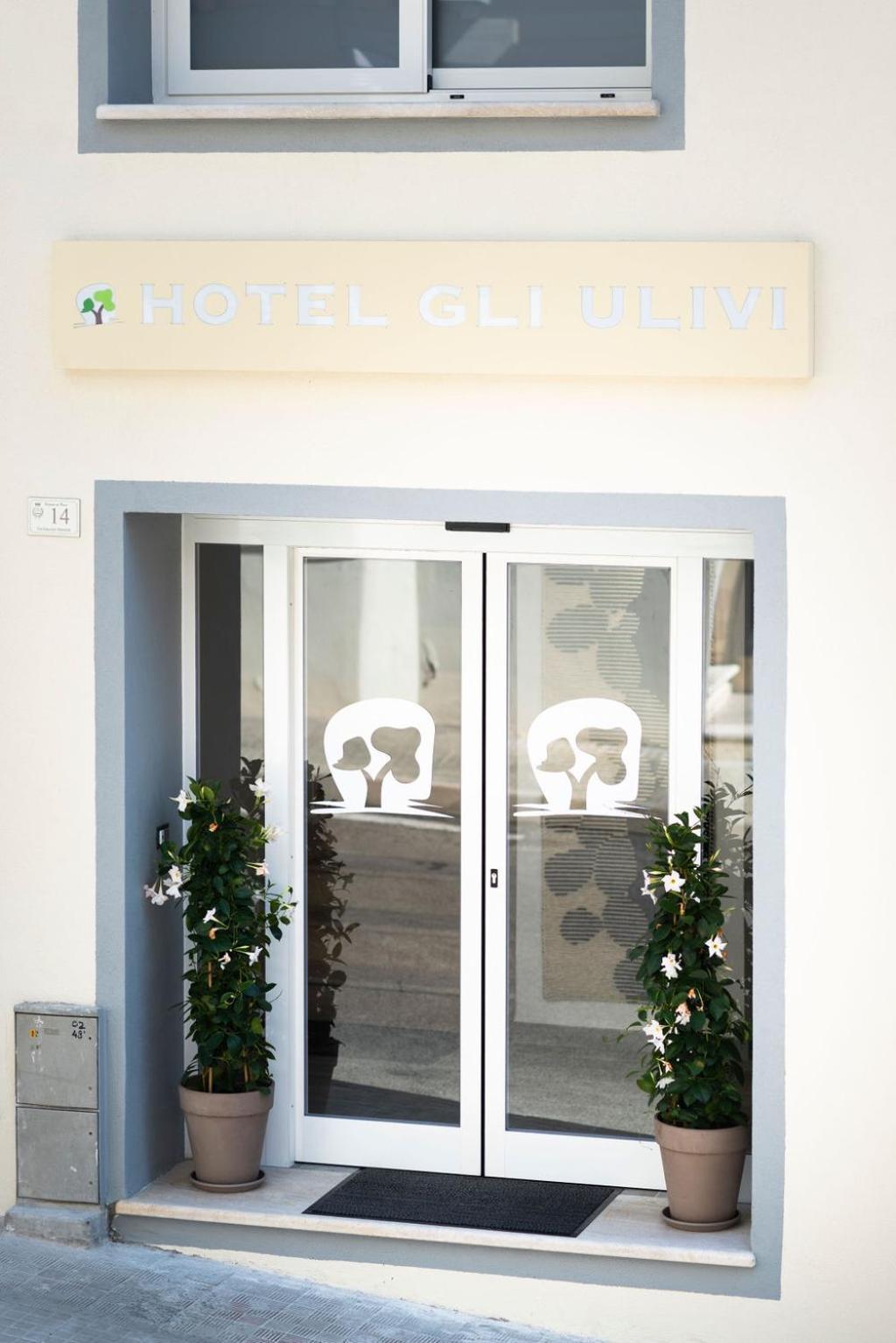 Hotel Gli Ulivi Орозеи Экстерьер фото